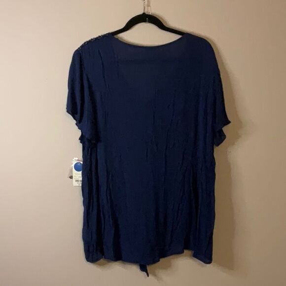 NWT St. John's Bay Blue Tie Front Blouse - Size XXL - Picture 9 of 12